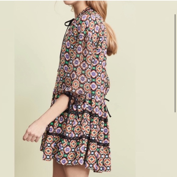 Alice + Olivia Arnette Tiered Tunic Dress Size Large - Picture 2 of 12